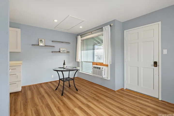 This is a bright and airy unit.