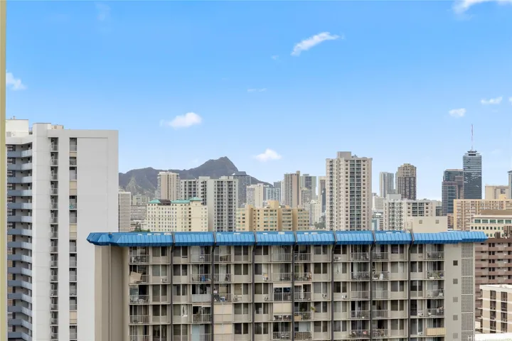Peekaboo Diamond Head views