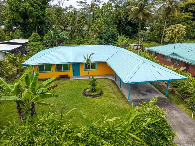 Drone of the front of the house
