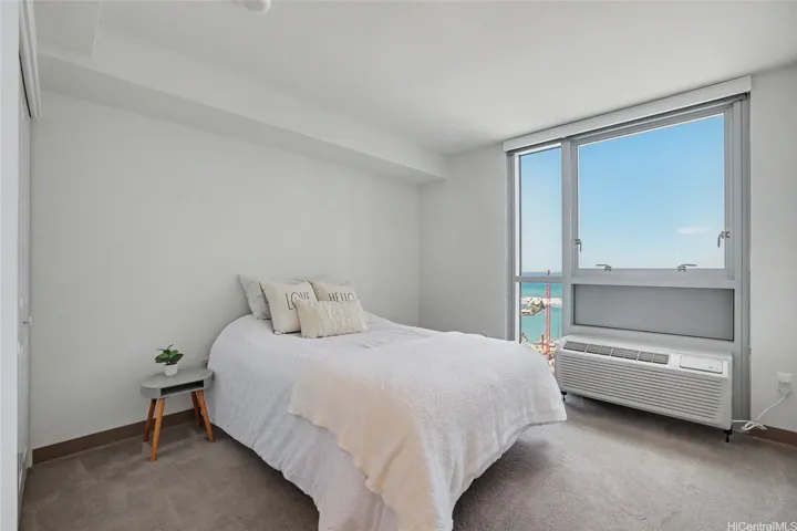3rd bedroom - Partial ocean view.