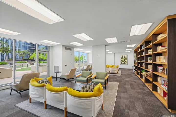 Living room - very spacious.