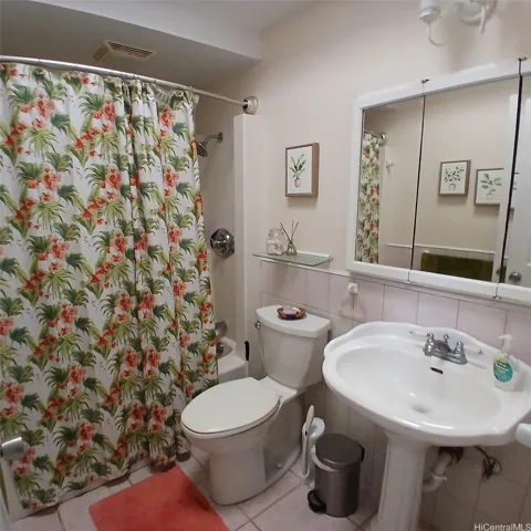 2nd full bathroom with fixtures replaced.
