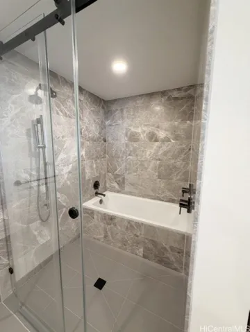 Bathroom & Shower