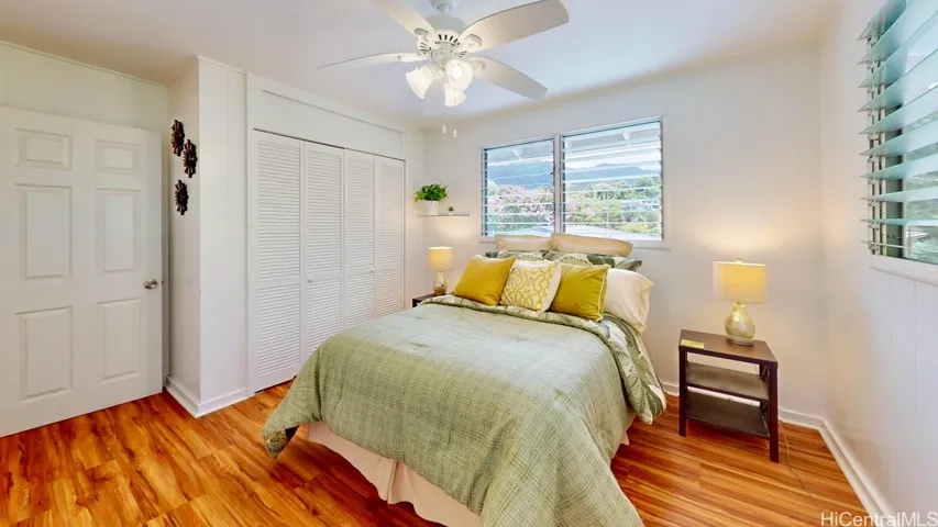240 Puiwa Rd: 2nd Floor Bedroom 2
