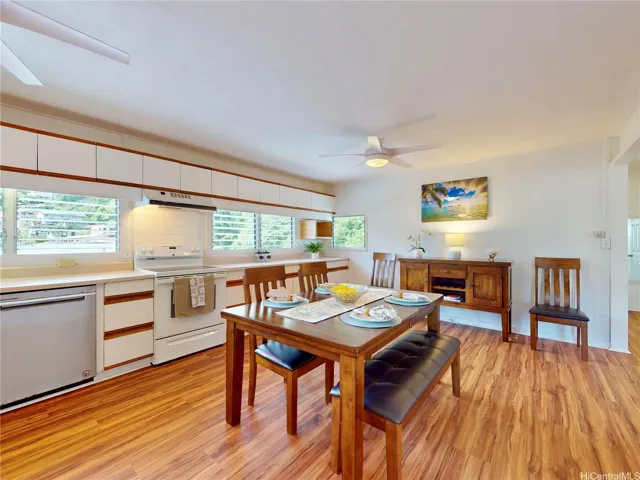 240 Puiwa Rd: 2nd Floor Kitchen & Dinning
