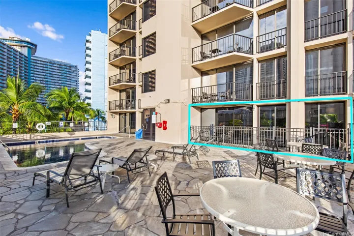 Extra-large lanai with dual entrances to the recreation deck, swimming pool, BBQ, and fitness room.