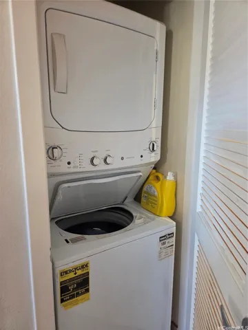 In unit washer and dryer