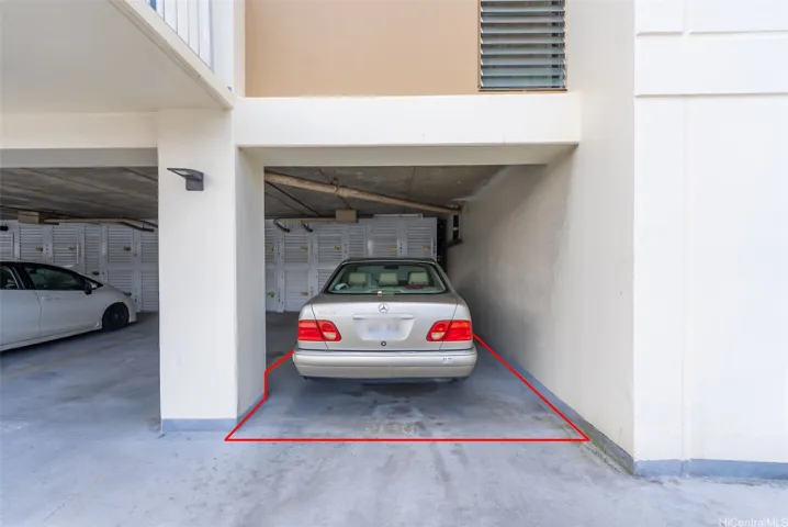 Prime parking stall