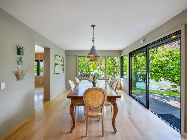 Breakfast nook off the main kitchen.