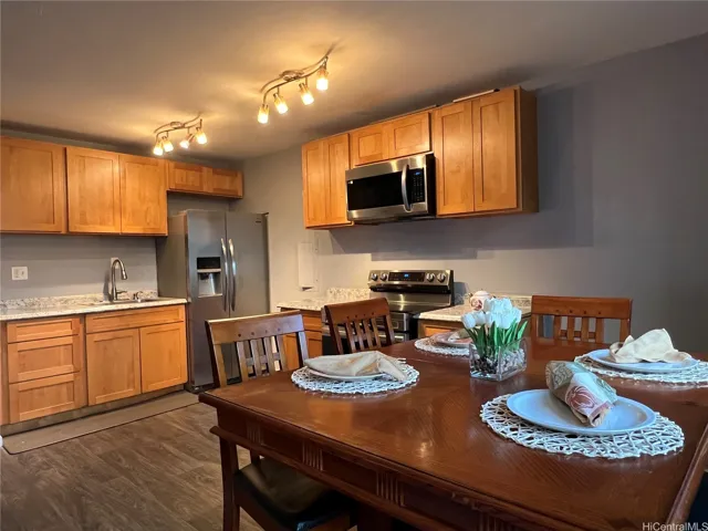 Spacious kitchen