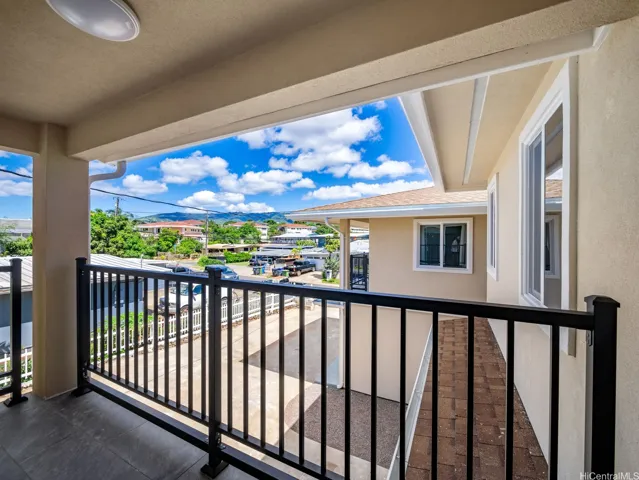 SFH Upper Level Lanai