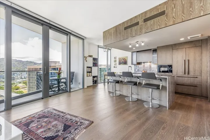 10-ft ceiling for this grand penthouse unit makes the interior look refined and spacious.