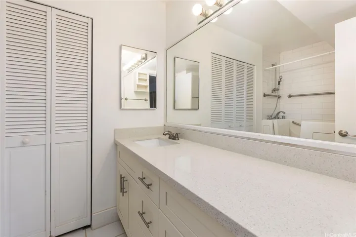 Lower Bathroom 1