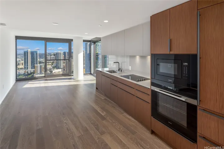 Kitchen to living room