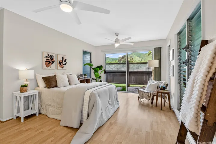 studio/recreation room with private entrance and courtyard