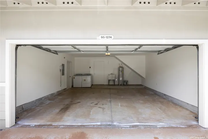 2 car enclosed garage