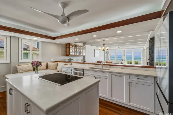 Remodeled kitchen 2021 w/ cherry trim.