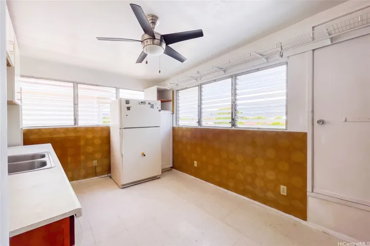 2nd Floor Unit 2