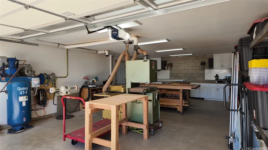 Garage is perfect for a workshop, gym, or to park your cars.