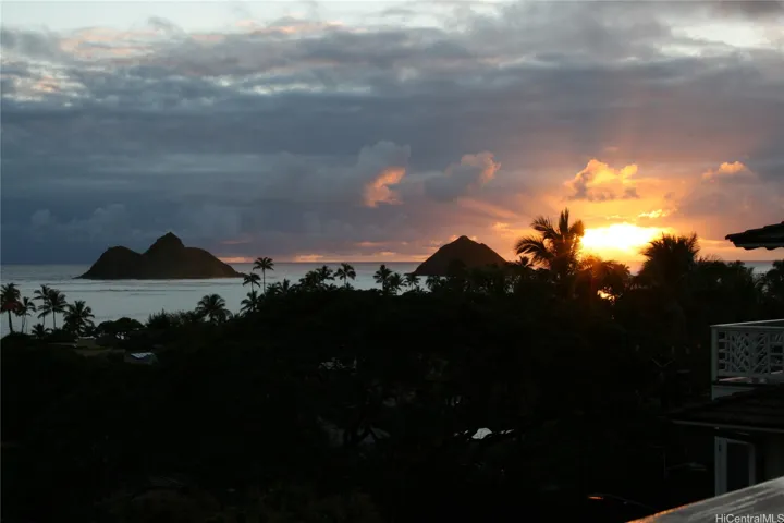 Wake up to sunrise over the Mokuluas- it doesn't get any better.