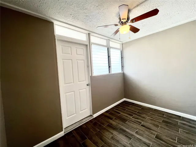 Bedroom 2 with access to second lanai