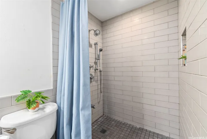 Walk in shower