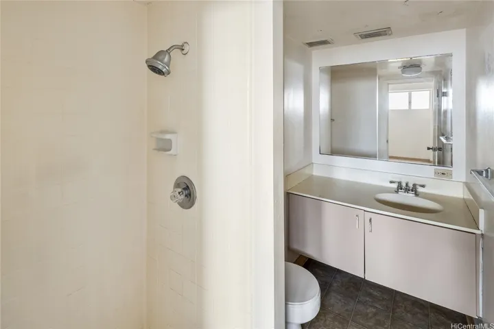 The ensuite bathroom in the second bedroom.