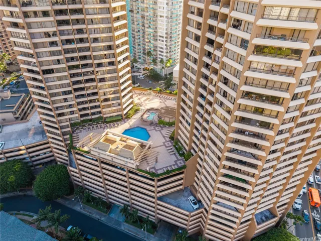 Discovery Bay — iconic Waikiki high-rise perfectly positioned on the Ala Moana end