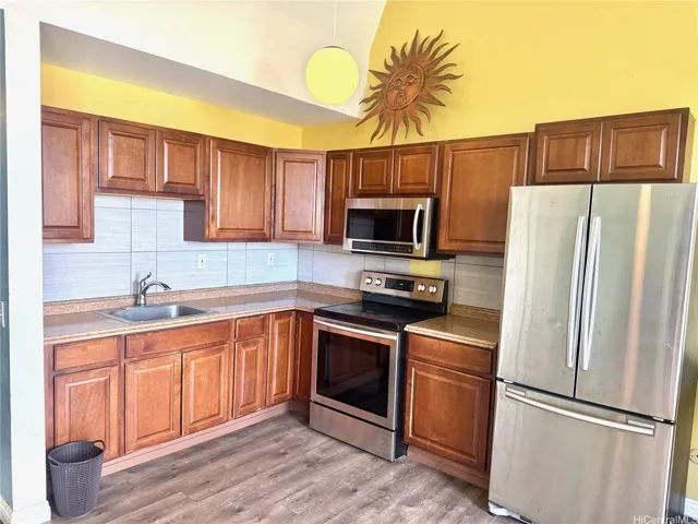 Kitchen (enhanced)