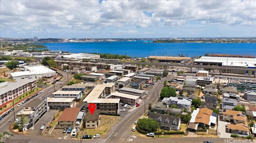 Note proximity to Skyline Rail Station 8 (Pearlridge)