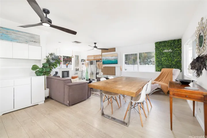 Living & dining area