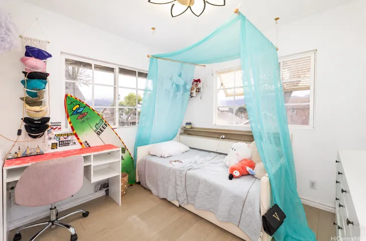 Bedroom #1