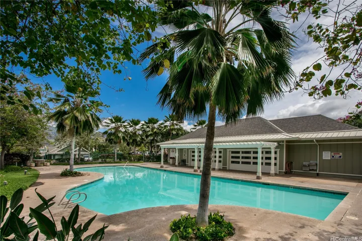 Community pool