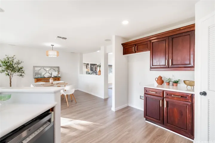 Pick your fridge and pop the top on your West O'ahu living, simplified.