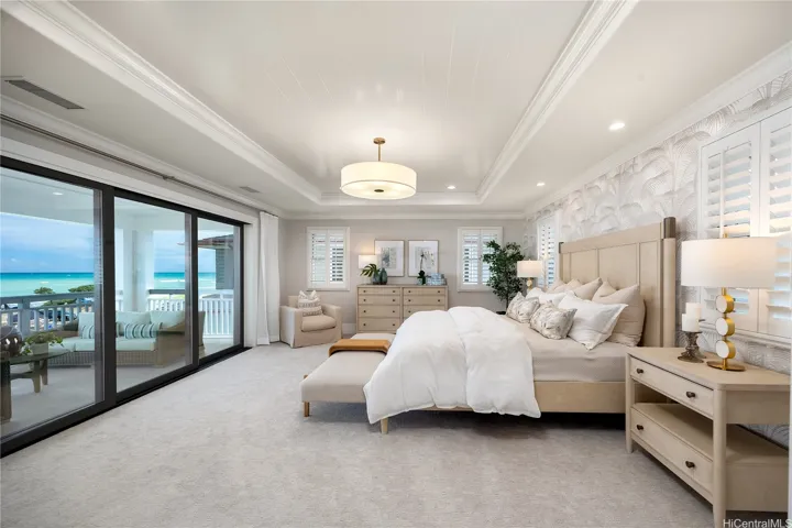 Photo is of the model home 75.20 A and may differ from actual improvements, if any, when constructed. The specific features in a residence vary from home to home and not all features are available in all series or all floorplans within a series. We reserve the right to modify or cancel these specific features, substitute equipment, materials, appliances and brand names in our sole discretion. Color and size variations may occur.