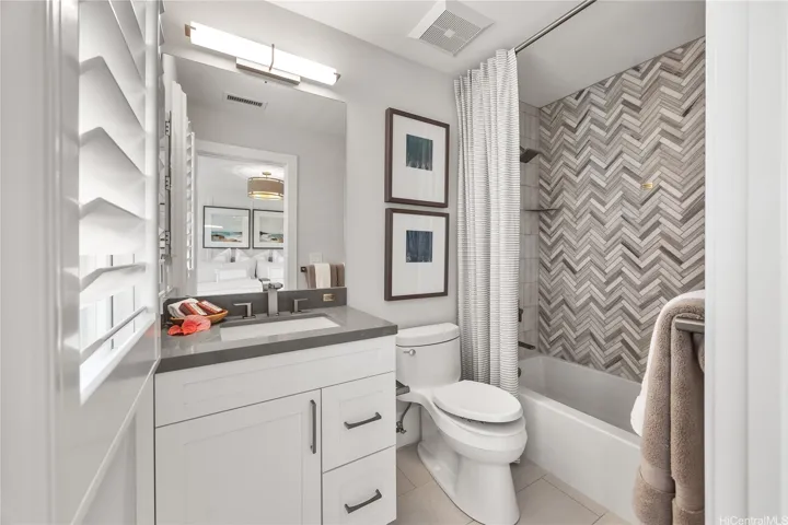 Photo is of the model home 75.20 A and may differ from actual improvements, if any, when constructed. The specific features in a residence vary from home to home and not all features are available in all series or all floorplans within a series. We reserve the right to modify or cancel these specific features, substitute equipment, materials, appliances and brand names in our sole discretion. Color and size variations may occur.