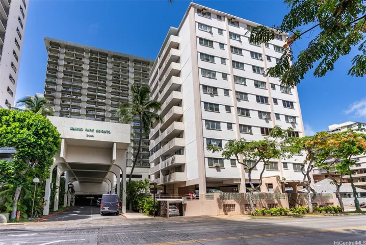 Building feels more private being setback from Kuhio Avenue.