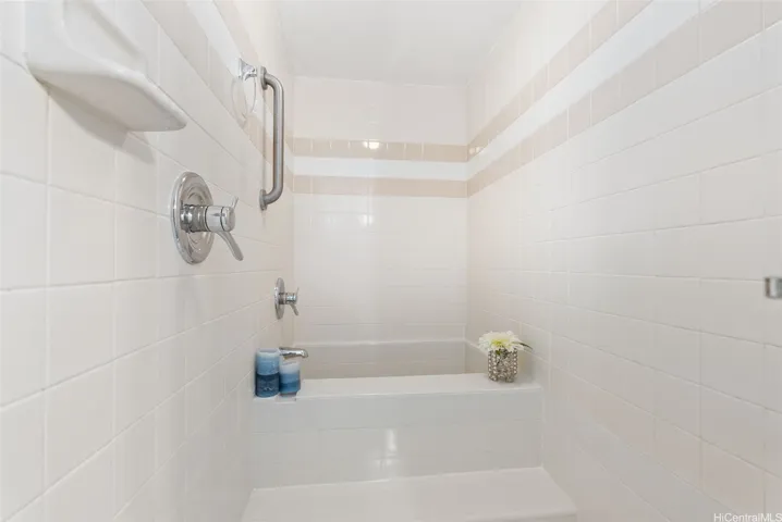 Furo style tub with shower