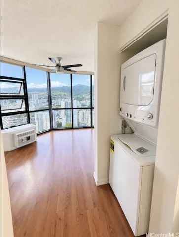 In-unit laundry machine is so covenient