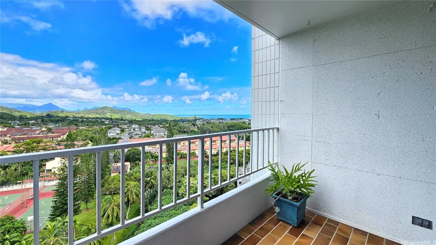 Awesome view of K-Bay coastline