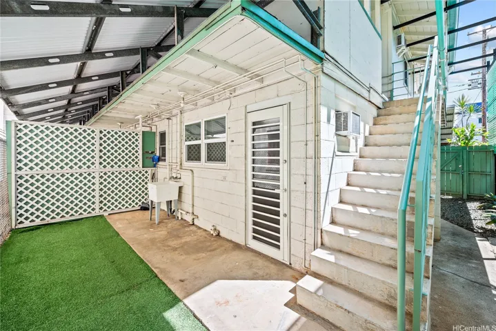 your covered lanai.