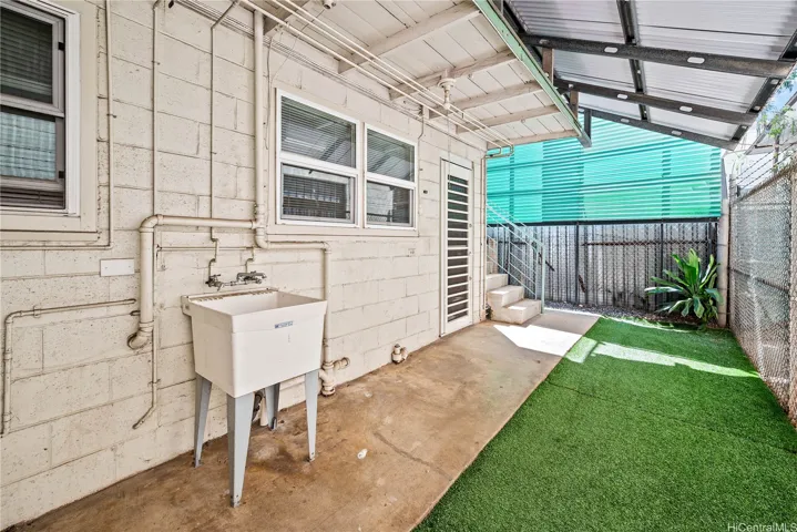 your covered lanai.