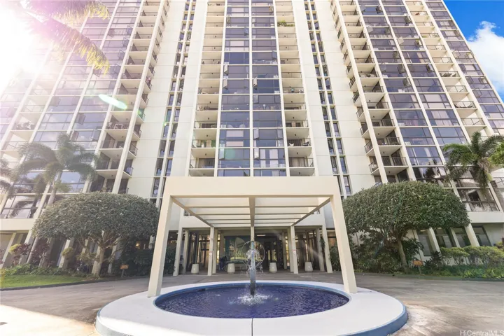 Porte Cochere at the Iconic Windward Passage.