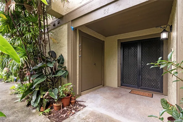 Welcome home to the Haiku Gardens located in the Haiku Village in Kaneohe.  This corner perimeter unit comes with 2 parking and clos to street parking as well.
