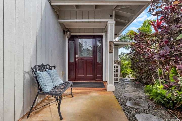 Beautiful entryway into this gorgeous home.