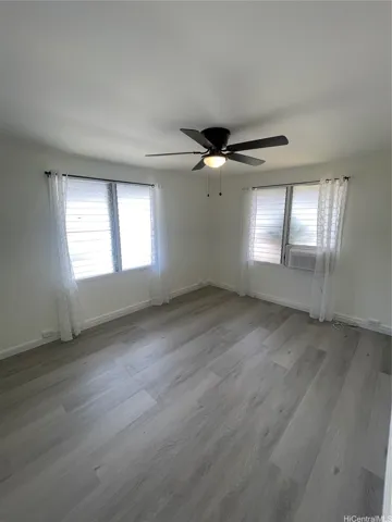 MASTER BEDROOM WITH A/C WINDOW