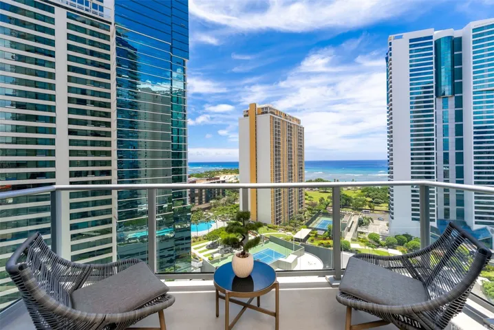 Enjoy tradewinds and sparkling ocean views from an epic private lanai!