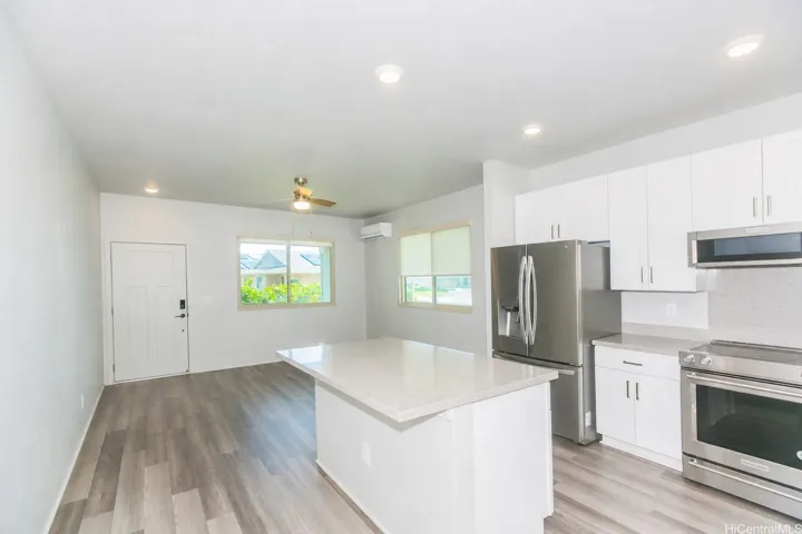 enhanced - virtually removed belongings