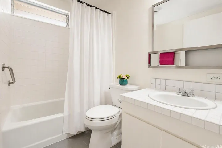 Enhanced photo - bathroom 2