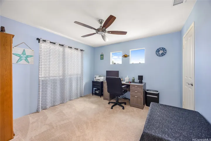 Upstairs Guest Bedroom-Office